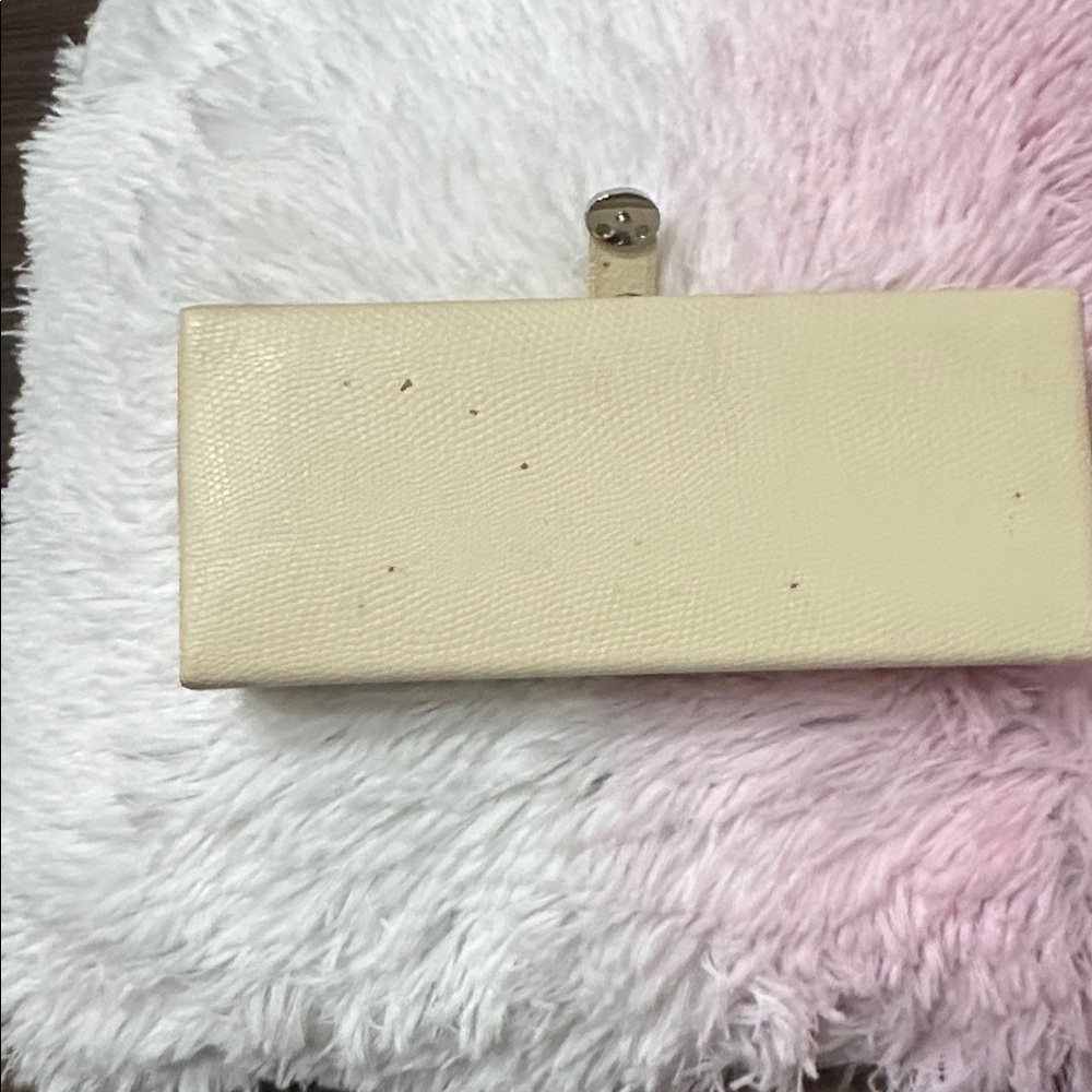 Cream Rectangular Jewelry Box - image 4